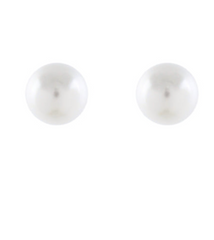 Pearl Girl Stud