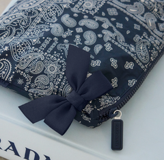 Crinkle Make Up Bag (bandana bow)