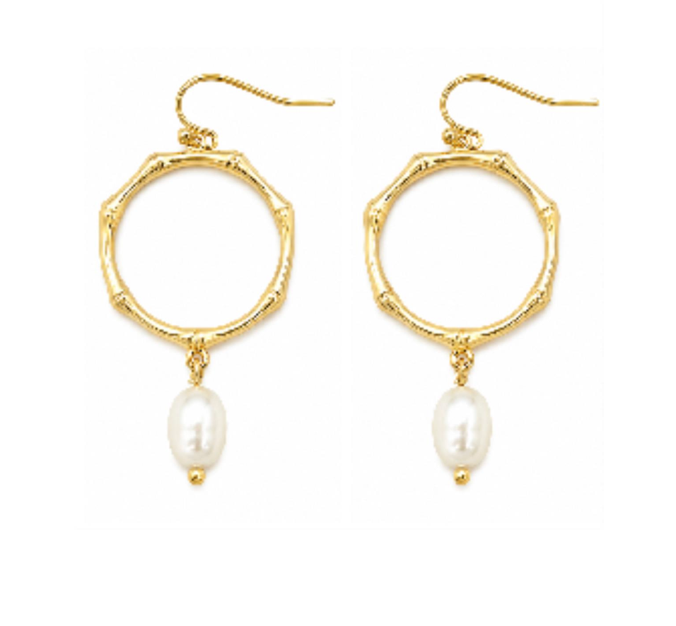 Pearl Me Earring