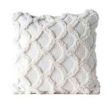 Scallop Pattern Tufted Pillow