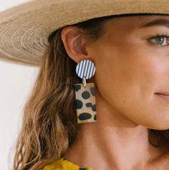 Classic Summer Cabana Earring